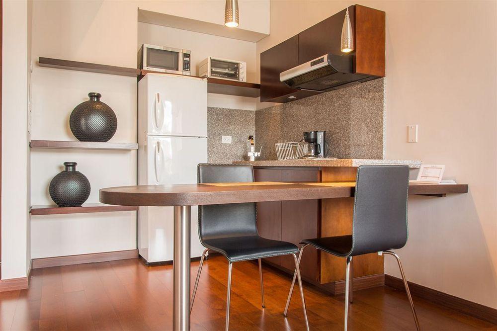 Nico Apartasuites Богота Экстерьер фото